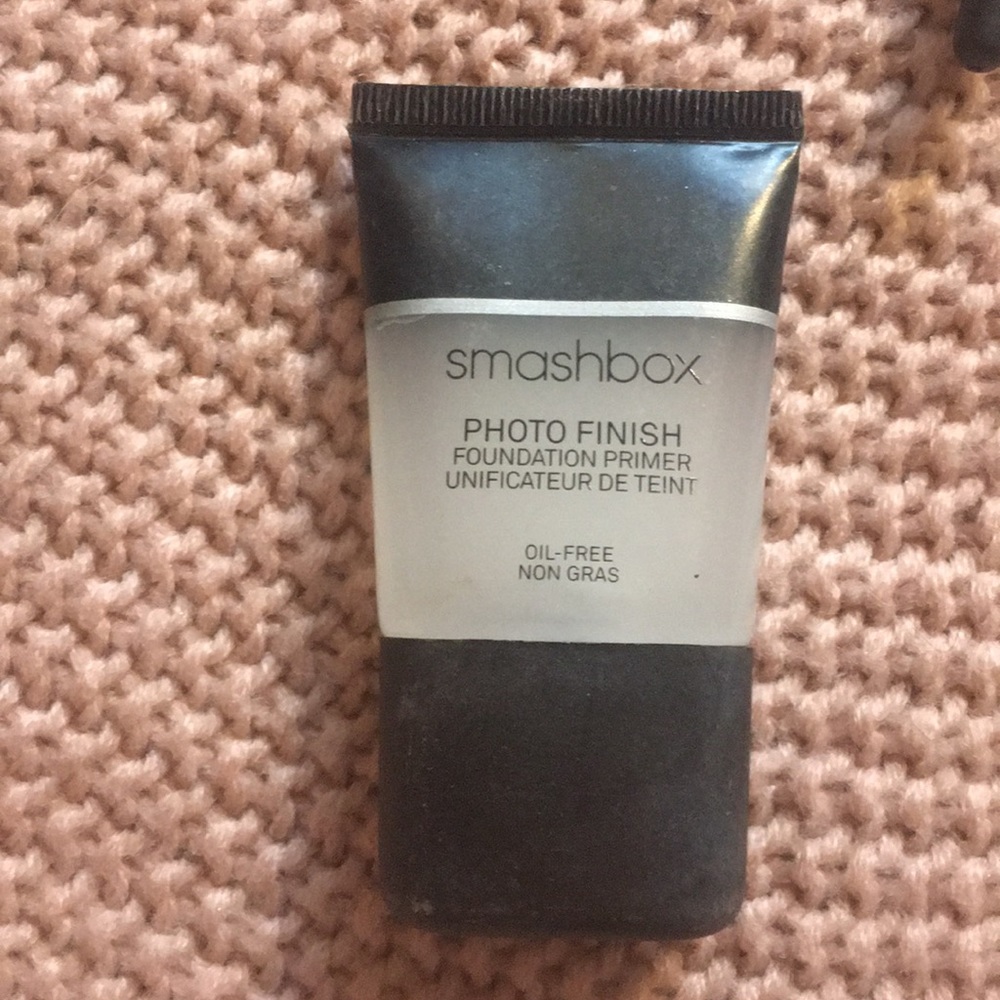 High-End Makeup Mini Bundle - Picture 4 of 7